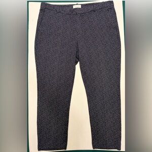 Calvin Klein Women Dark Gray Patterned Pants
Size 14